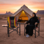 ⁦كرسي تخييم عملي مع طاولة جانبية وحامل كوب⁩ - الصورة ⁦2⁩